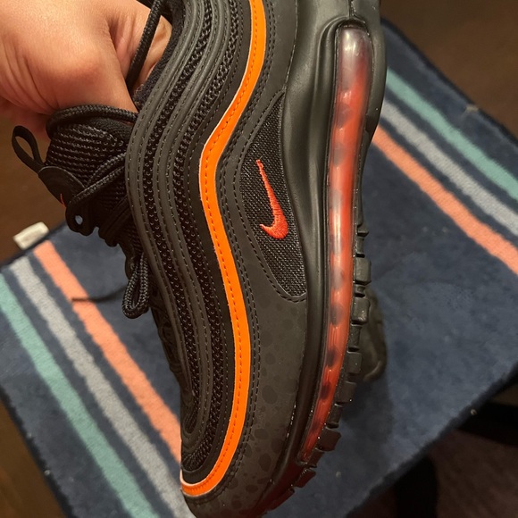 Nike Airmax orange and black - Picture 4 of 5
